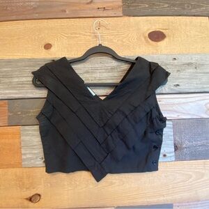 Chic Black vintage crop top